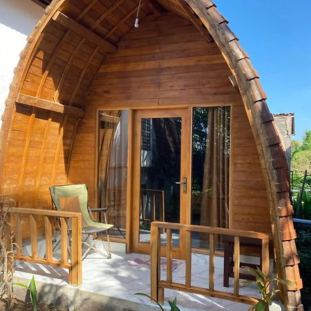 Dikaloha Surfschool And Stay Airsatang المظهر الخارجي الصورة