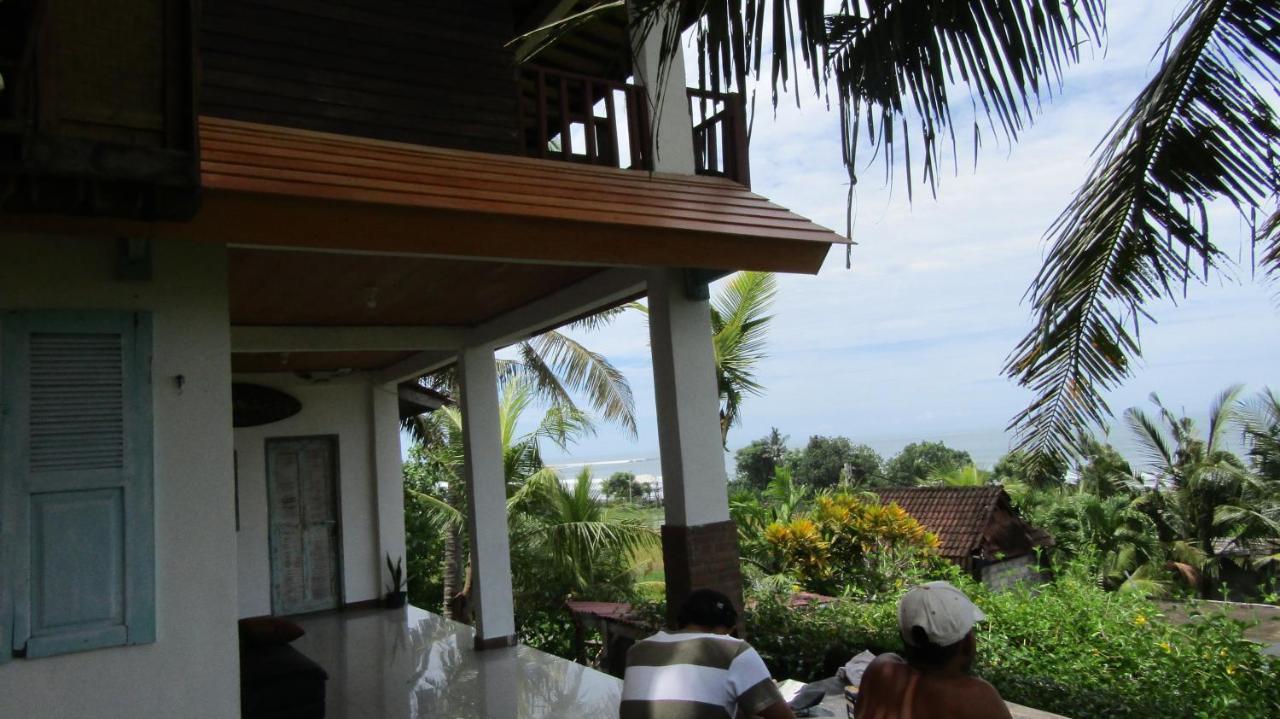 Dikaloha Surfschool And Stay Airsatang المظهر الخارجي الصورة