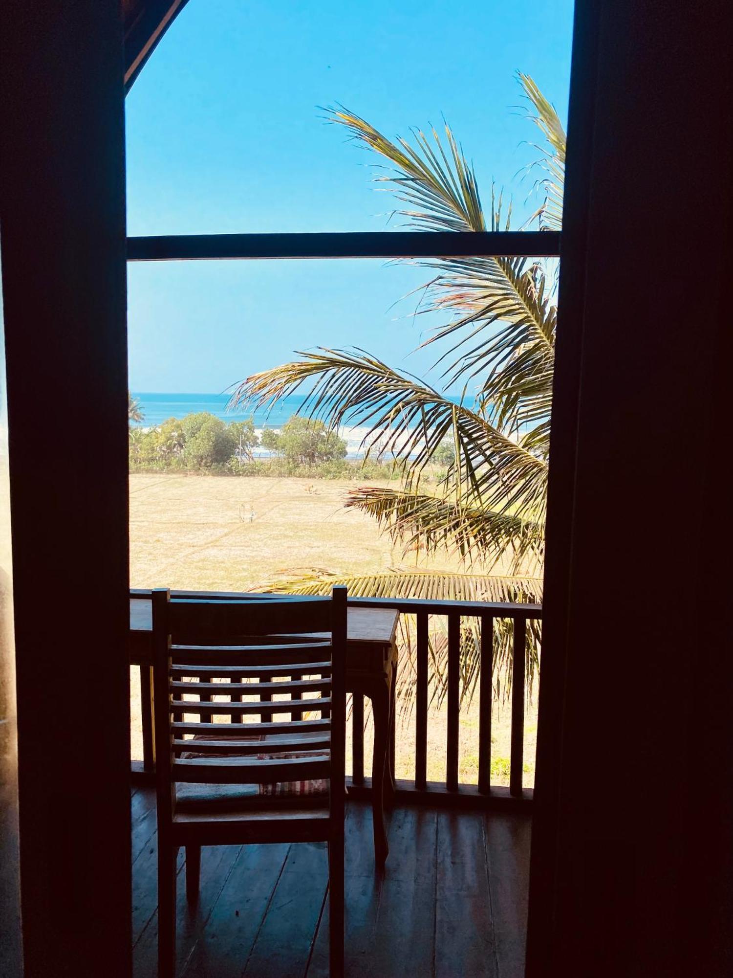 Dikaloha Surfschool And Stay Airsatang المظهر الخارجي الصورة
