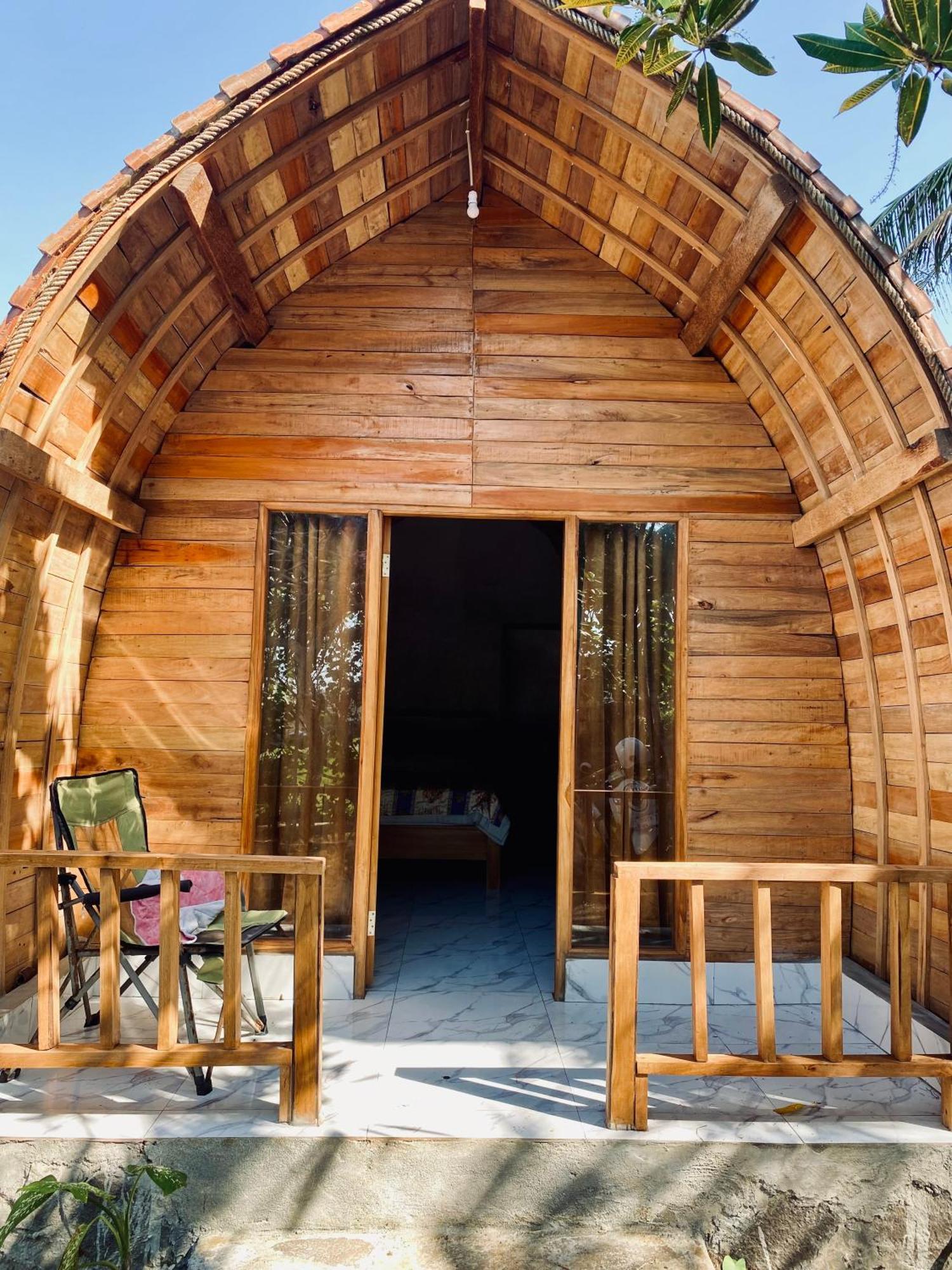 Dikaloha Surfschool And Stay Airsatang المظهر الخارجي الصورة